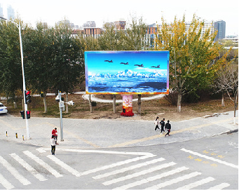 富宁户外大屏广告投放要点。